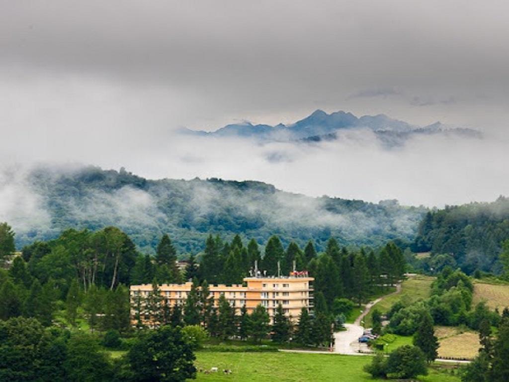 穆希纳 Korona Sanatorium Uzdrowiskowe酒店 外观 照片