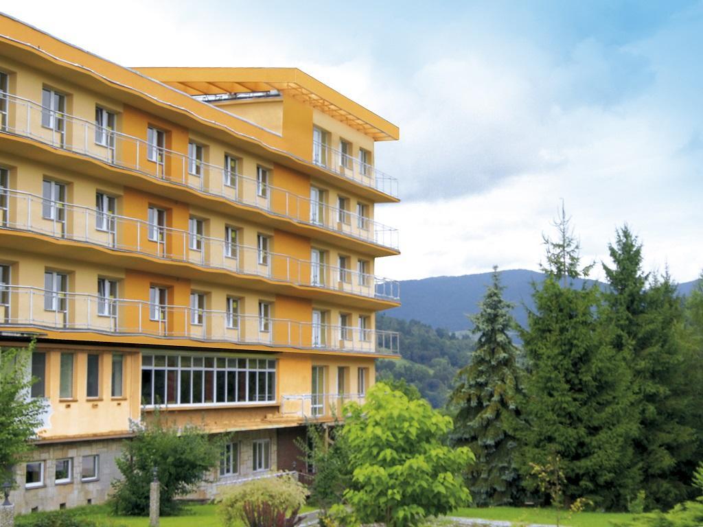 穆希纳 Korona Sanatorium Uzdrowiskowe酒店 外观 照片