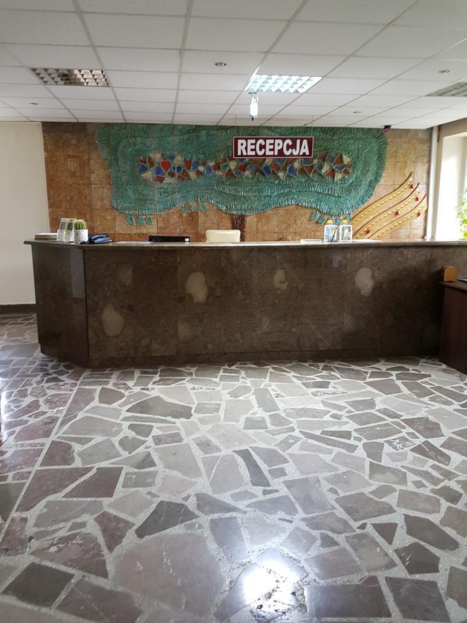 穆希纳 Korona Sanatorium Uzdrowiskowe酒店 外观 照片